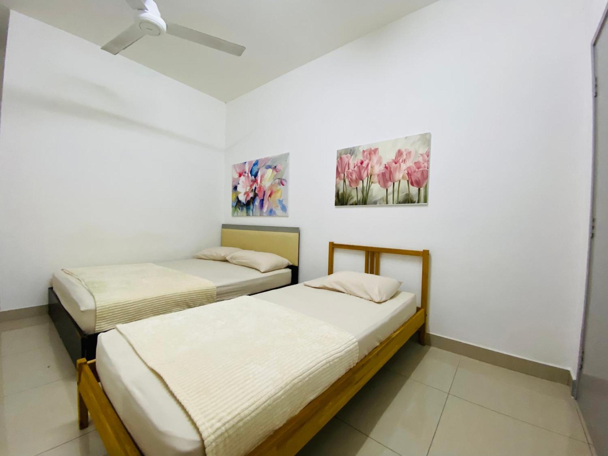 Holiday home Alyn I Netflix Wifi Coway Kluang